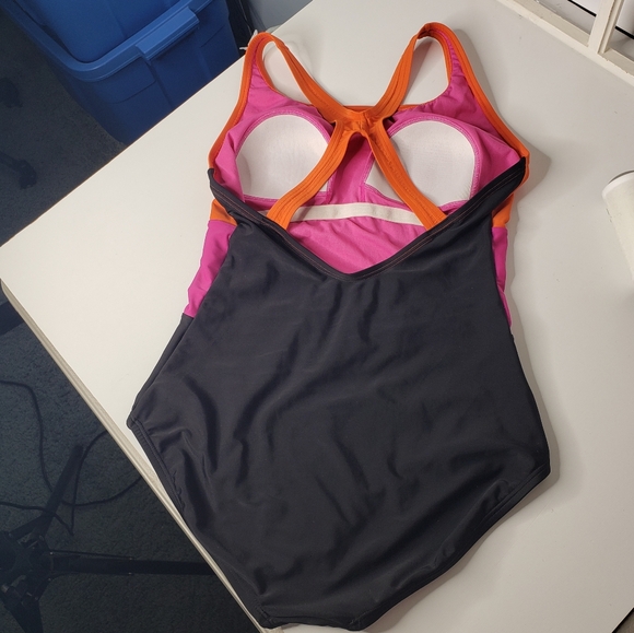 Speedo Ultraback Colorblock SPF50+ Chlorine Resistant Onepiece Swimmers Suit L - Picture 7 of 14